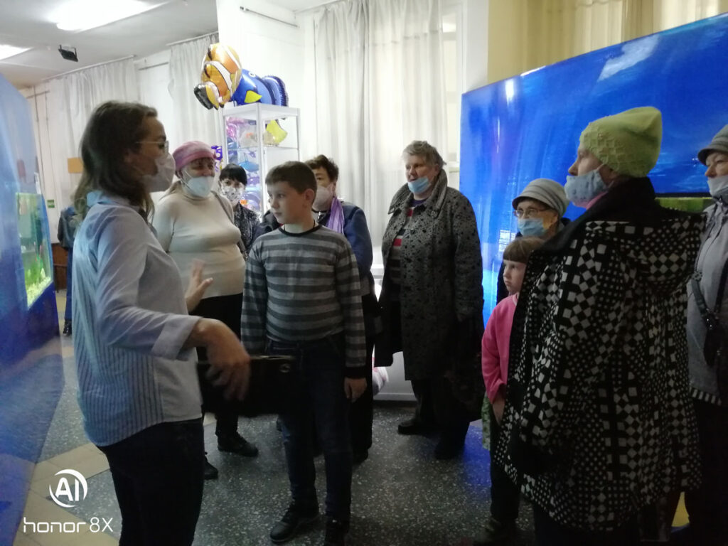 Специалисты и добровольцы АКОО «Вместе против рака» в г. Бийске побывали на выставке рыб