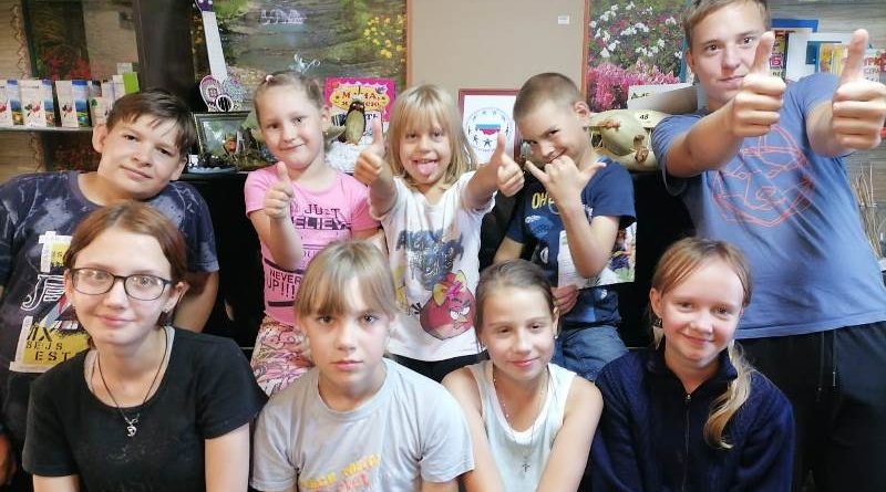 Детский клуб «Радужная единорожка» Славгорода принял участие в выставке «Аллея#ЦветыПлоды»