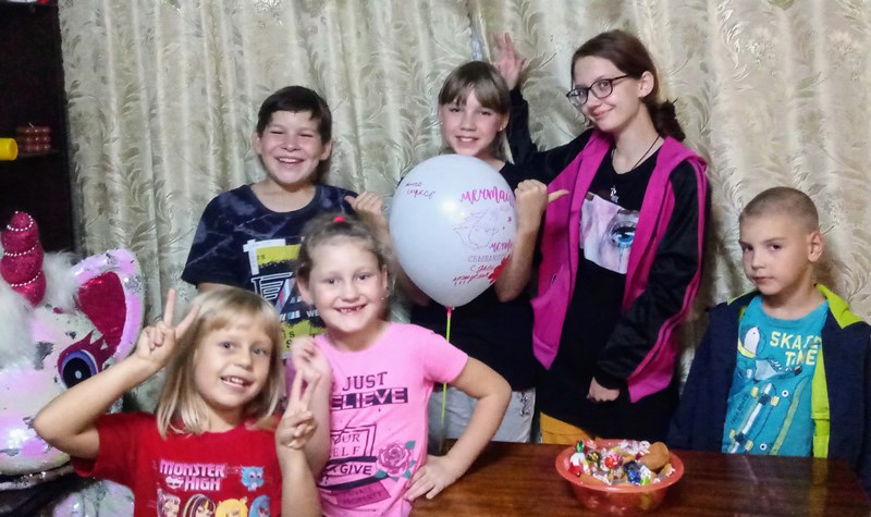 Новая традиция: Дни рождения в детском клубе "Радужная единорожка"