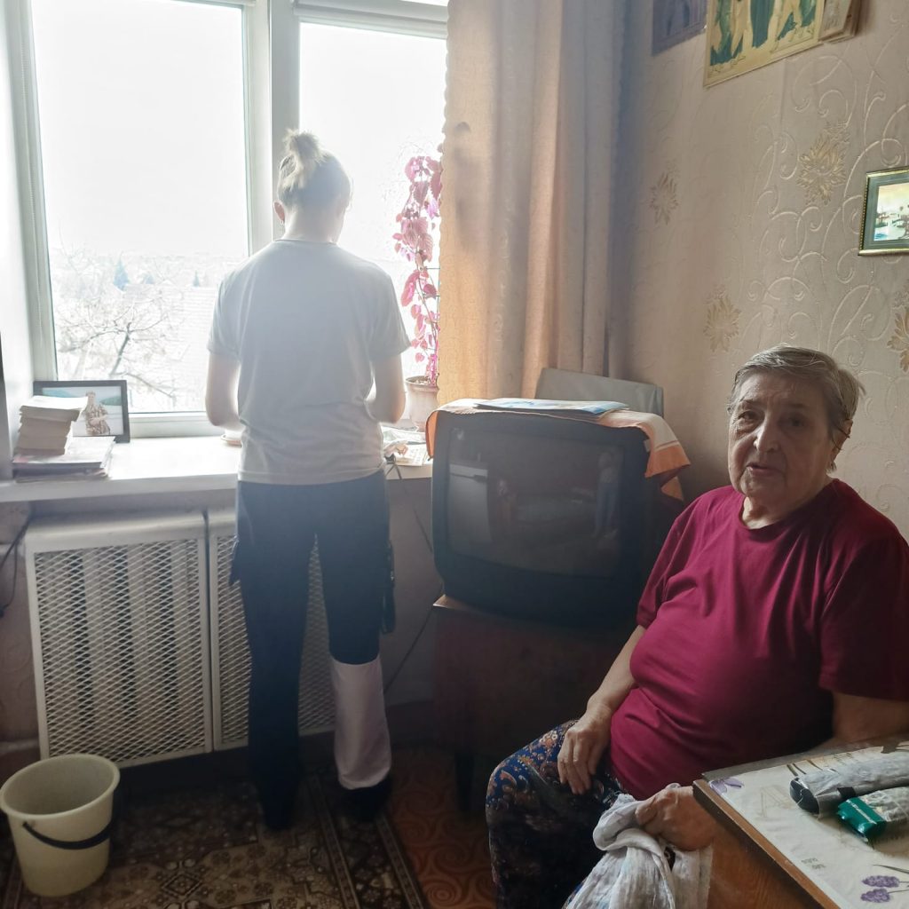 Забота рядом: АКОО «Вместе против рака» поддерживает пожилых жителей Алтайского края