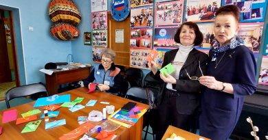 Пасхальное вдохновение: мастер-класс по оформлению праздничного стола и рукоделию в клубе «Женская среда»