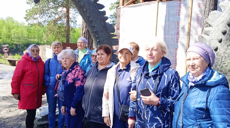 «В гостях у Горного Алтая»: специалисты и добровольцы АКОО «Вместе против рака» побывали в уникальной экскурсии