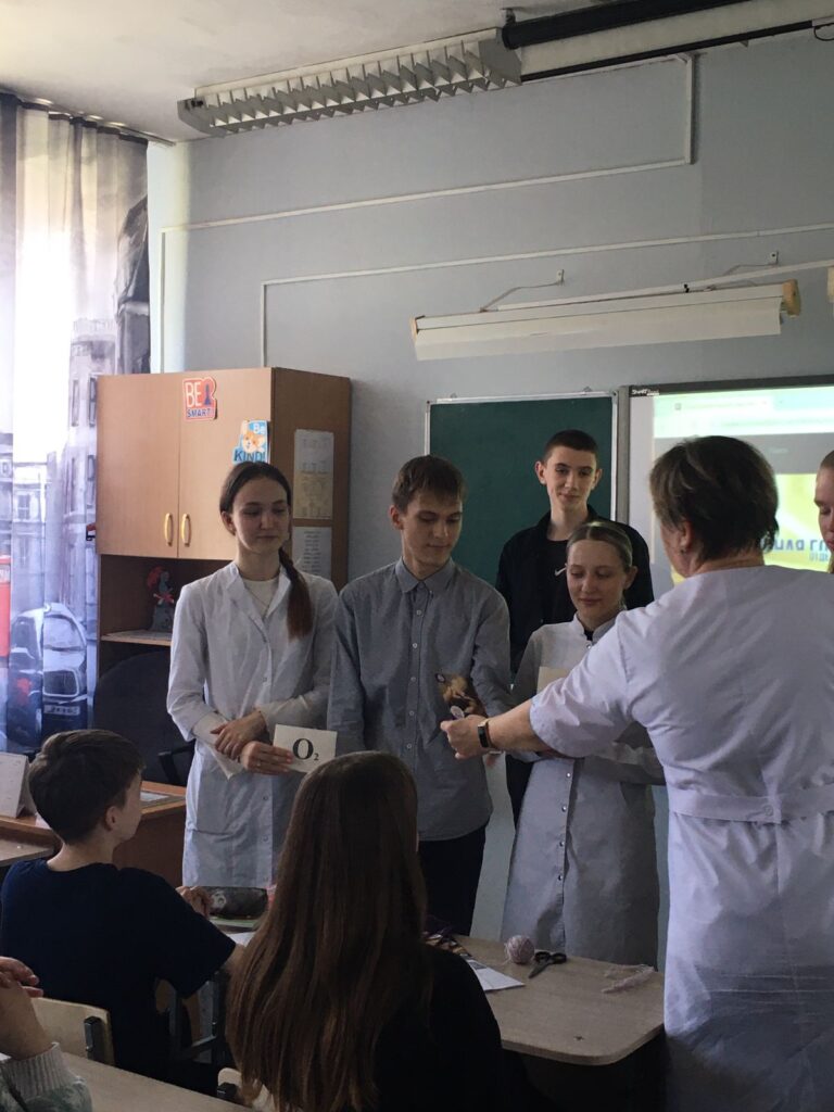 Курить – здоровью вредить. Занятие в бийской школе