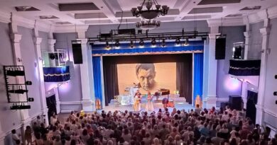 "Поэзия как дыхание". Вечер памяти Роберта Рождественского в Рубцовске – письмо, музыка, жизнь